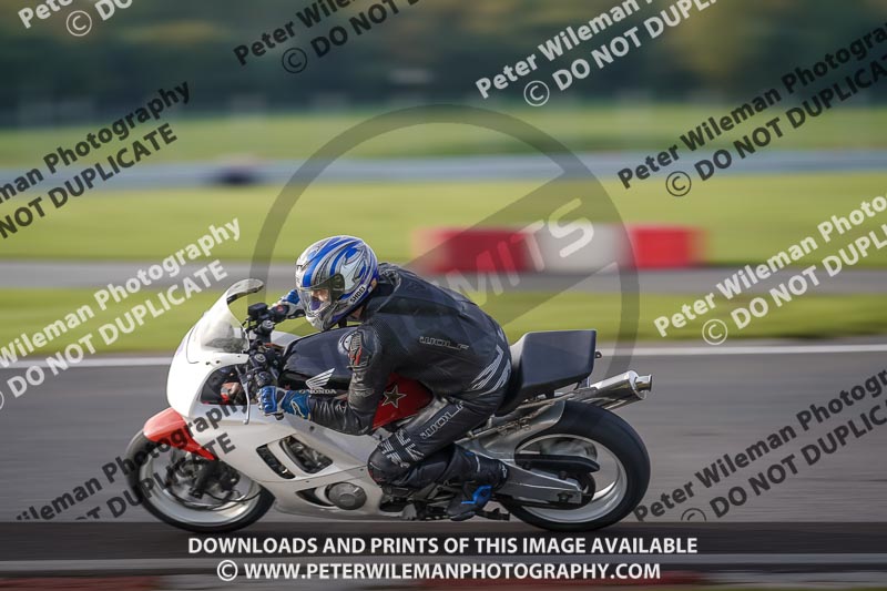 anglesey;brands hatch;cadwell park;croft;donington park;enduro digital images;event digital images;eventdigitalimages;mallory;no limits;oulton park;peter wileman photography;racing digital images;silverstone;snetterton;trackday digital images;trackday photos;vmcc banbury run;welsh 2 day enduro